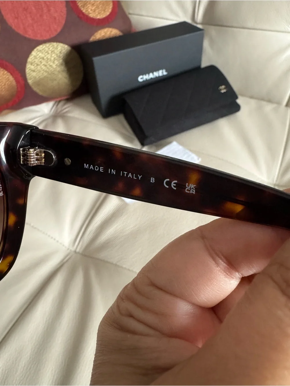 CHANEL Tortoiseshell Cat-Eye Sunglasses with Brown Lenses